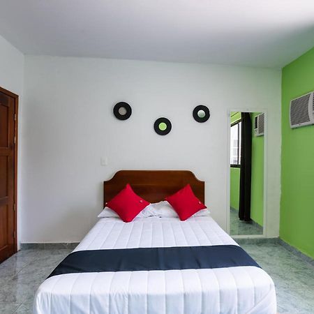 Capital O Hotel El Faisan Y El Venado Playa del Carmen Bagian luar foto