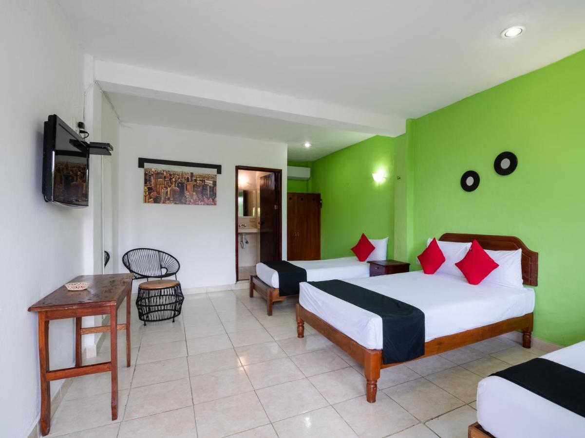 Capital O Hotel El Faisan Y El Venado Playa del Carmen Bagian luar foto