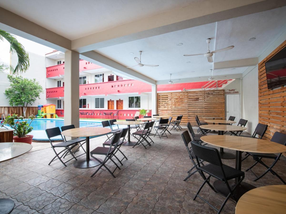 Capital O Hotel El Faisan Y El Venado Playa del Carmen Bagian luar foto