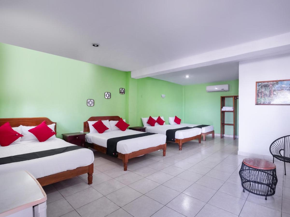 Capital O Hotel El Faisan Y El Venado Playa del Carmen Bagian luar foto