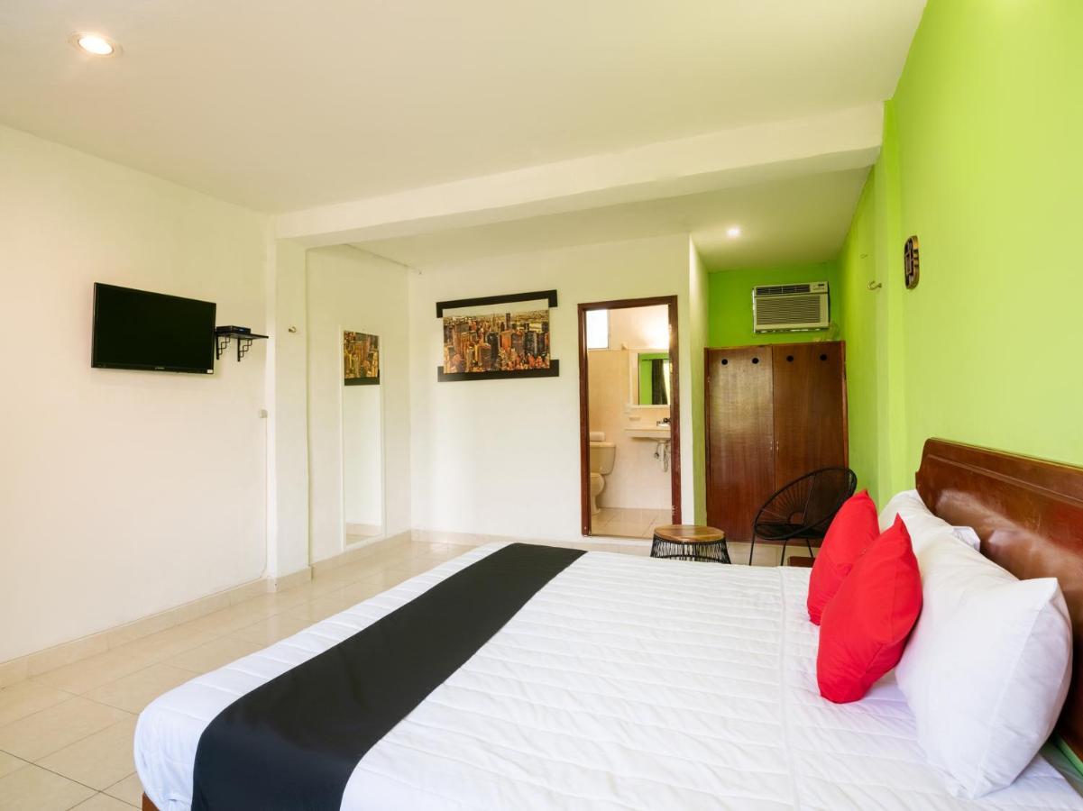 Capital O Hotel El Faisan Y El Venado Playa del Carmen Bagian luar foto